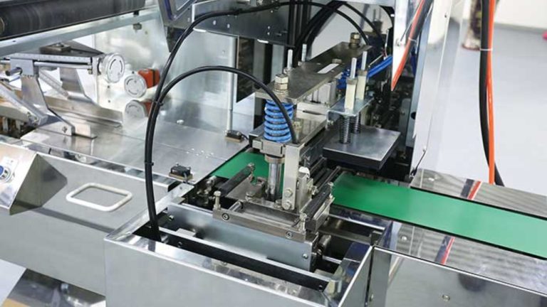 A Complete Guide to Shrink Wrap Machine Maintenance
